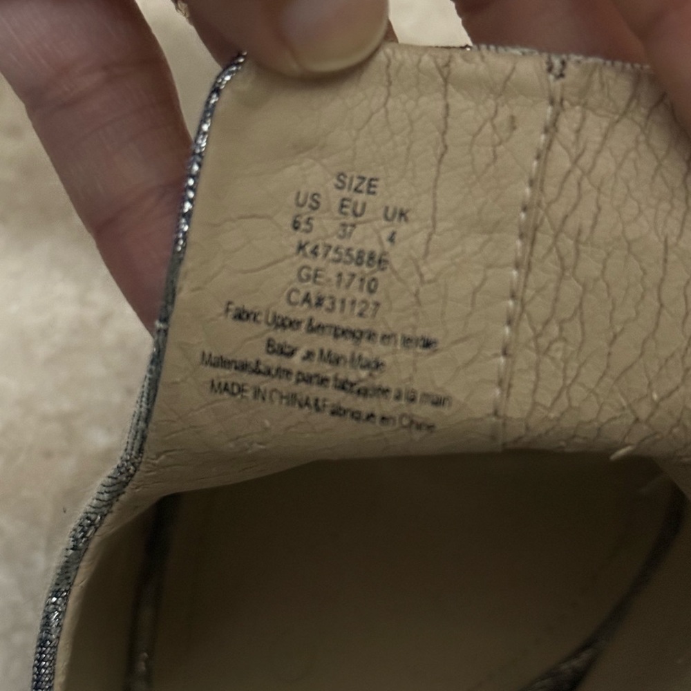 DKNY Women's Textured Gray Mules - Picture 4 of 6